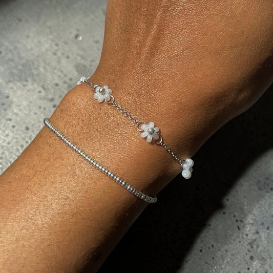 Daisy Whisper Stack