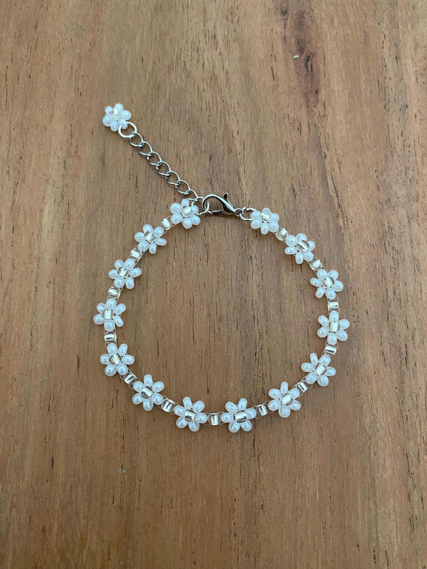Gänseblümchen-Armband