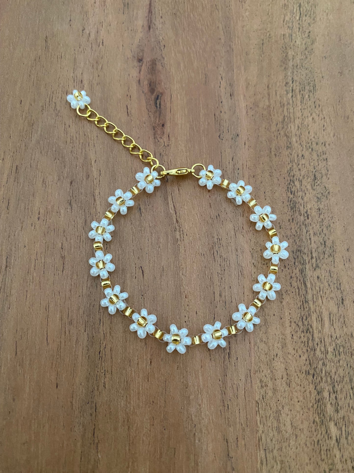 Gänseblümchen-Armband